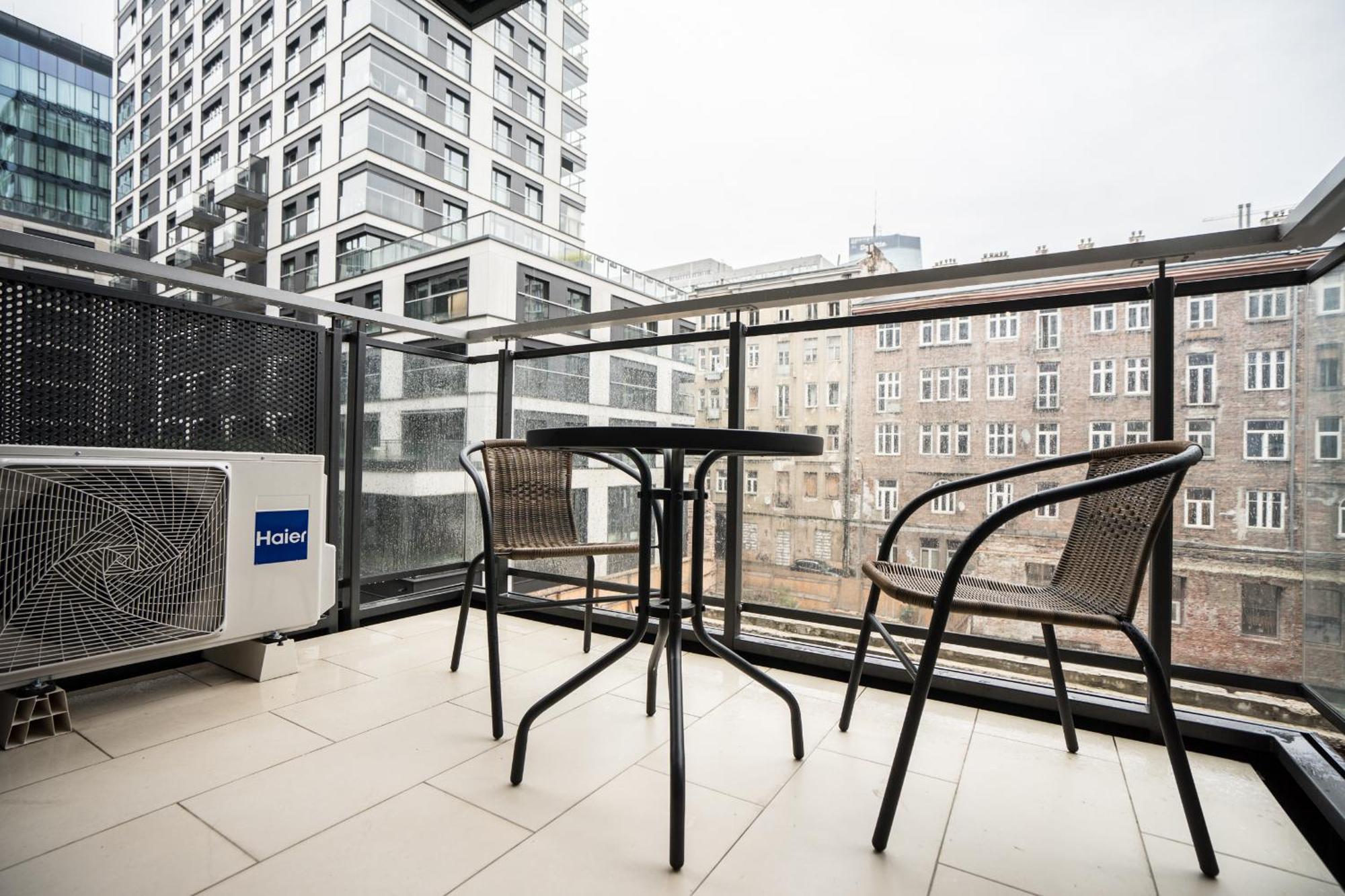 Vipwarsawapartments Onyx Mennica Residence Eksteriør billede
